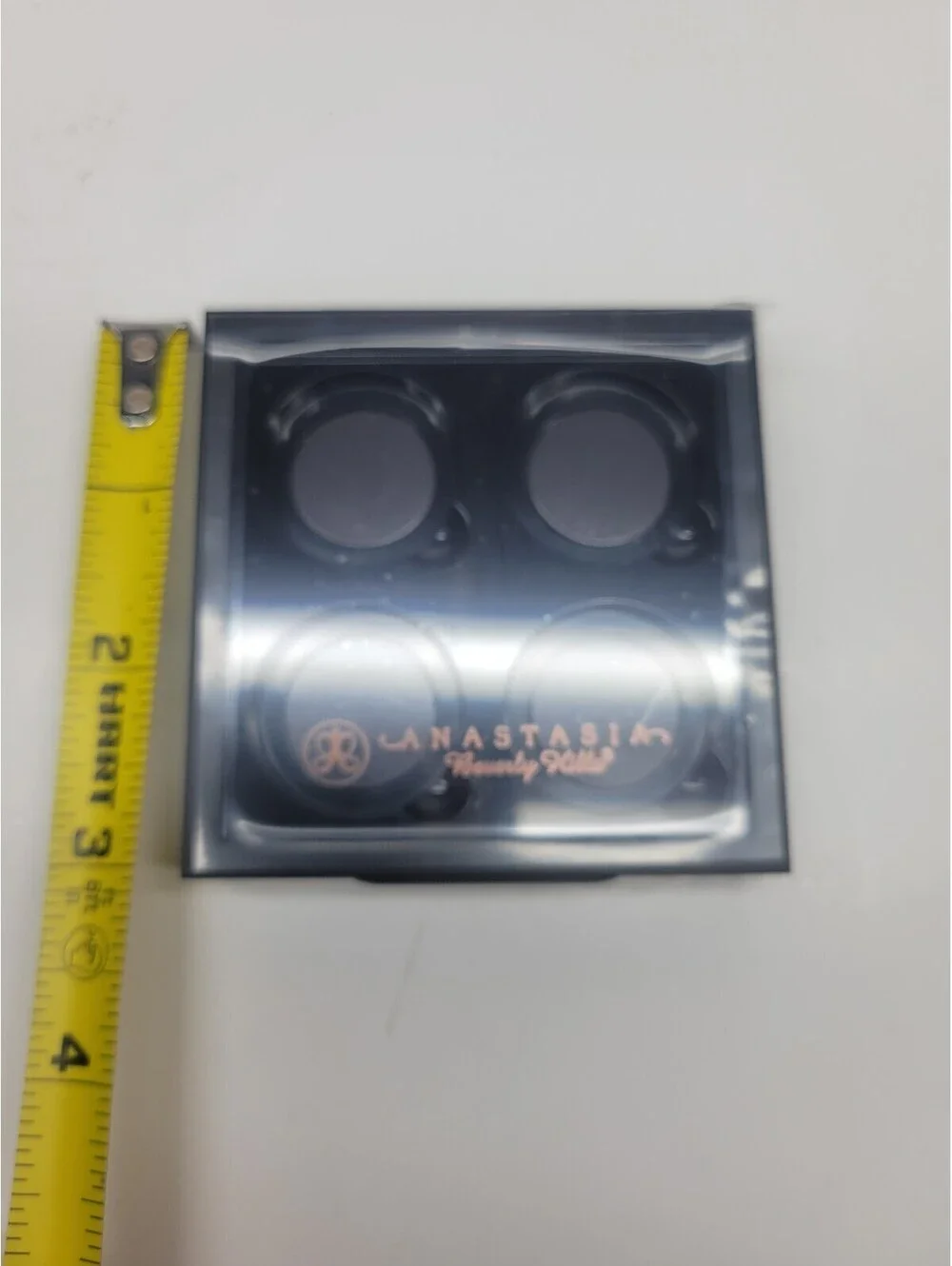Anastasia Beverly Hills 4 Well Magnetic Eye Shadow Palette + Dual End Brush